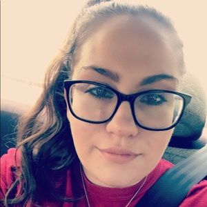 Meet your Posher, Abby